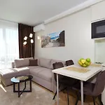 Ξενοδοχείο με διαμερίσματα Bellicity Complex