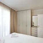 Bellicity Apart 4*