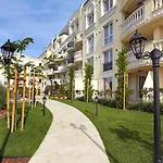 Bellicity Apart Aparthotel 4*