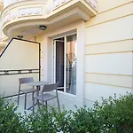 Bellicity Apart 4*
