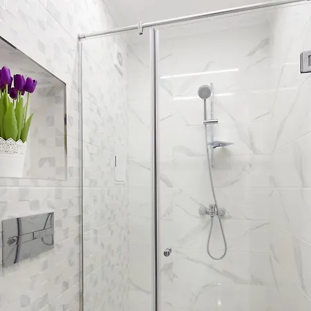 アパートホテル Bellicity Complex