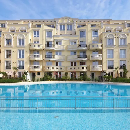 アパートホテル Bellicity Complex