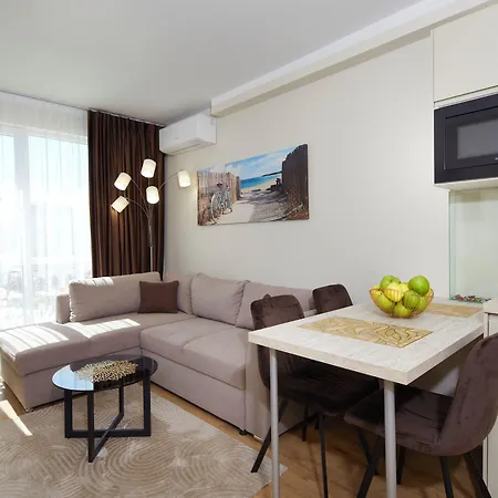 アパートホテル Bellicity Complex