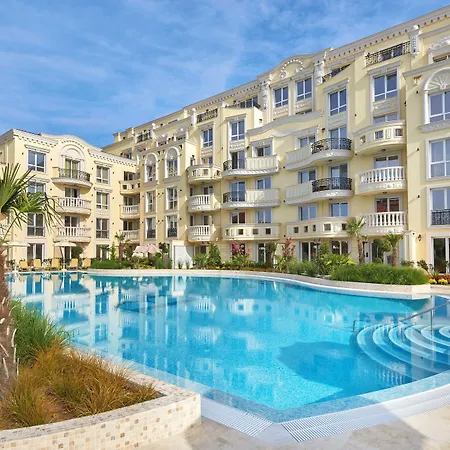 Bellicity Complex 4*