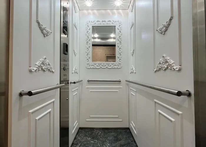 Bellicity Complex 4*