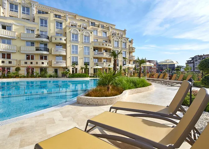 Bellicity Complex 4*